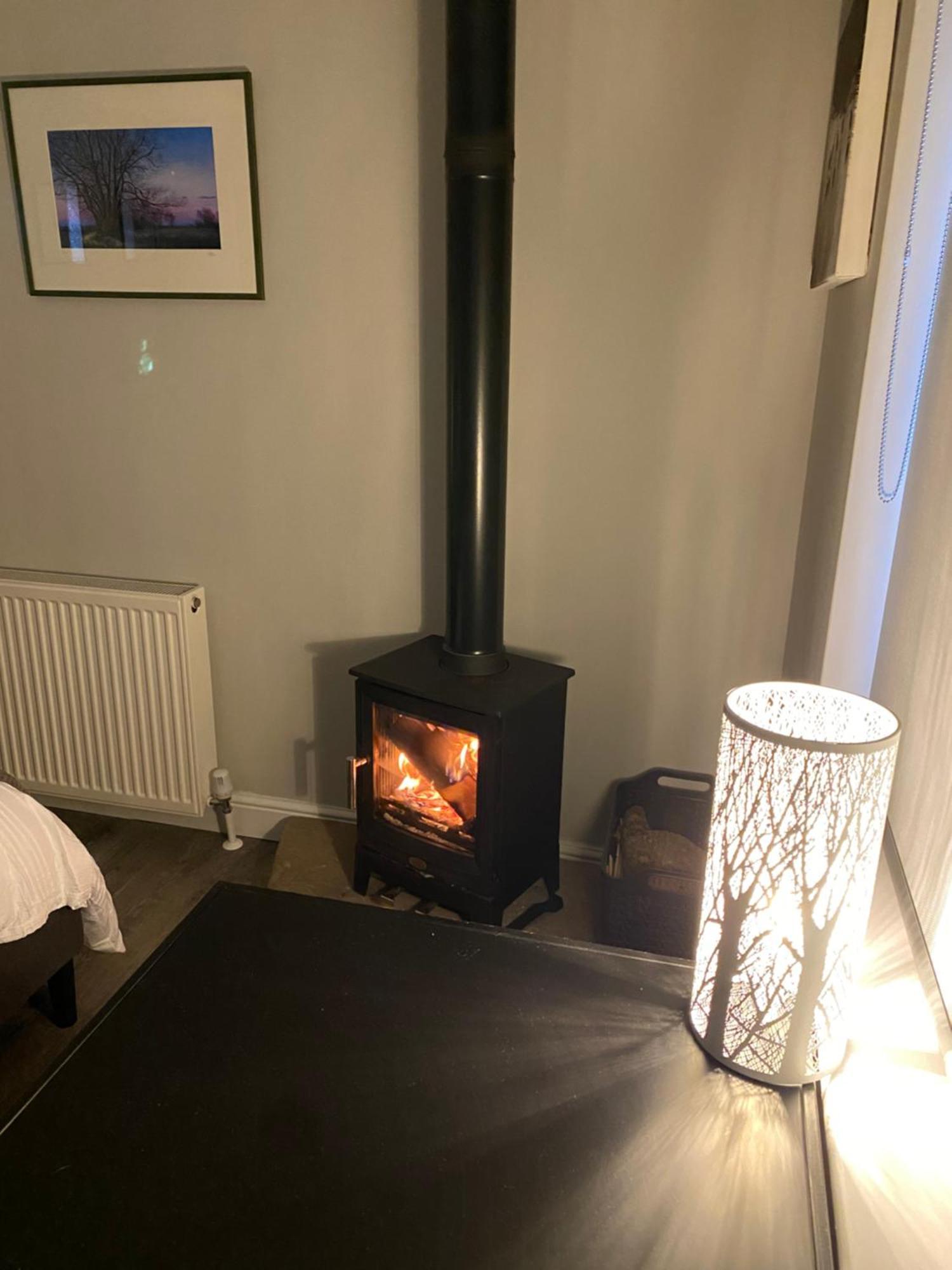 Spalding - Self Contained Studio Double - An Extra Single Bed Can Be Provided Buitenkant foto