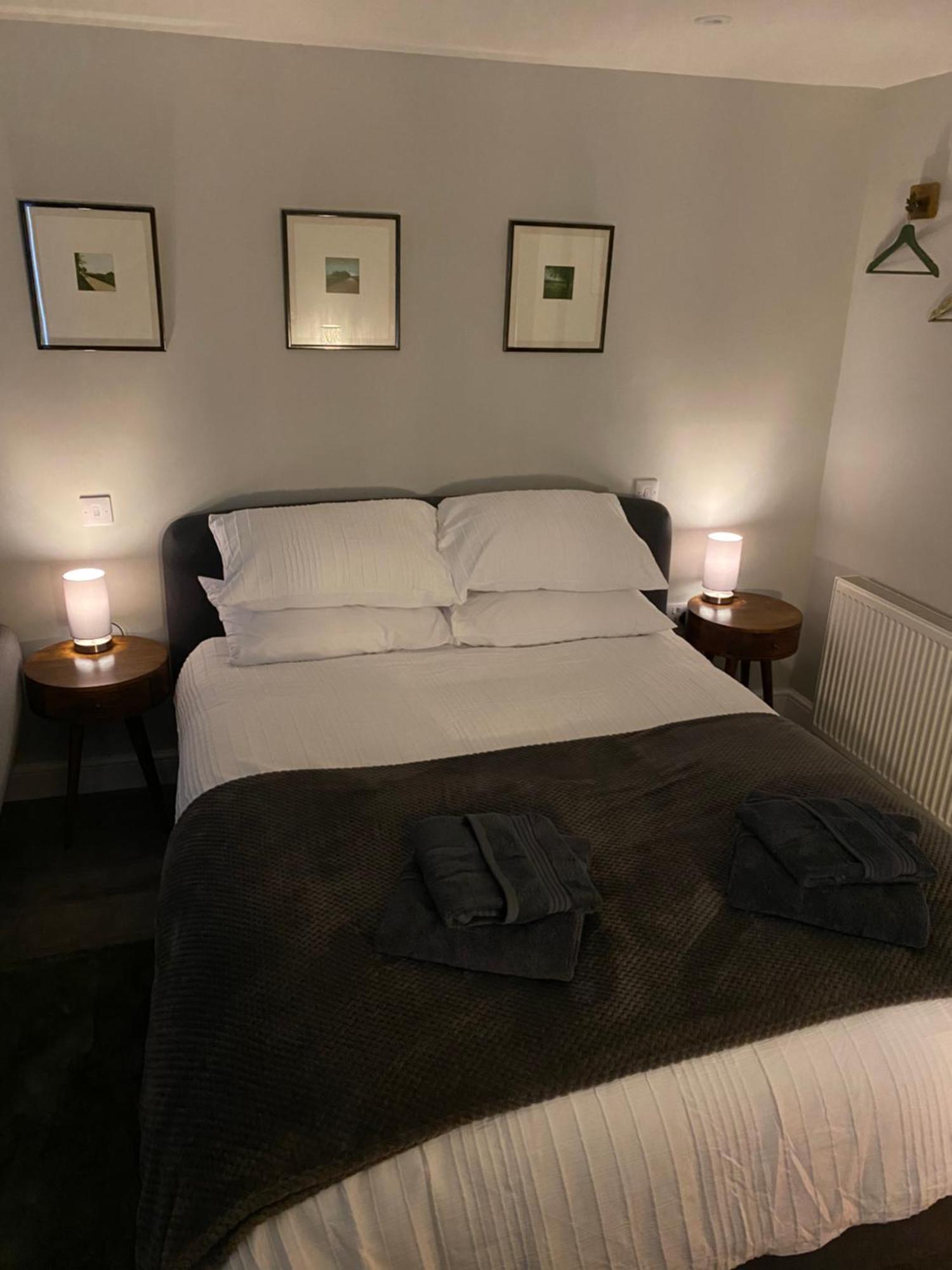 Spalding - Self Contained Studio Double - An Extra Single Bed Can Be Provided Buitenkant foto